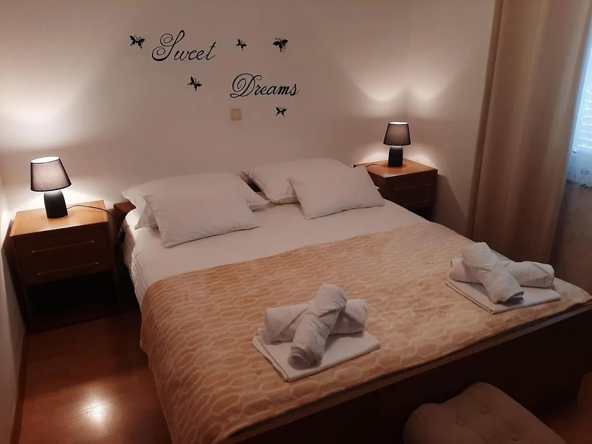 Apartments Casper 0*, Novi Vinodolski Croatia