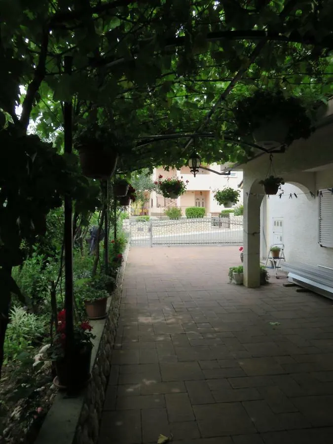 Apartments Casper Novi Vinodolski