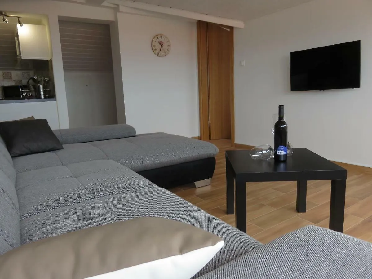 Apartments Casper Novi Vinodolski