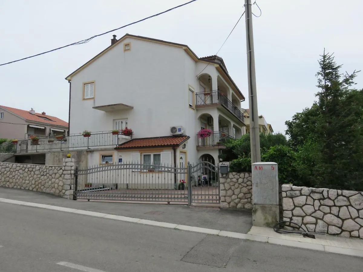 Apartments Casper Novi Vinodolski 0*,